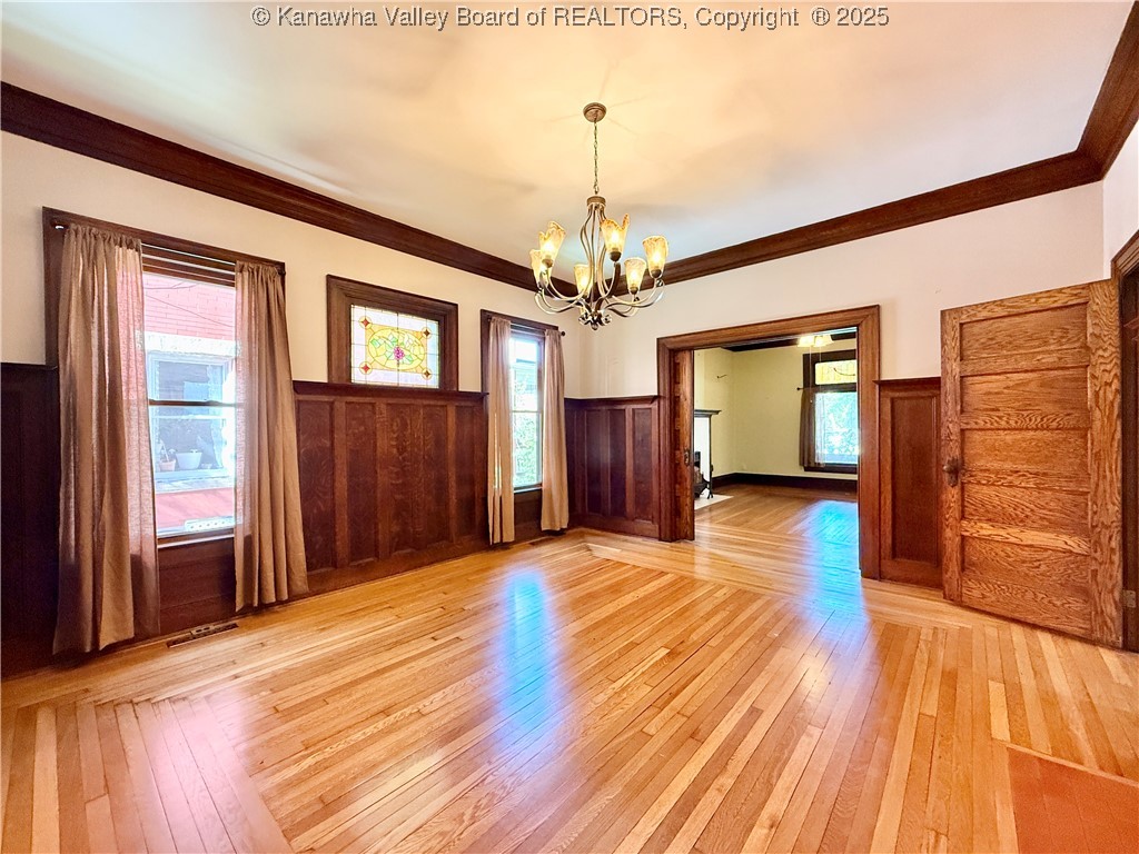 1565 Quarrier Street