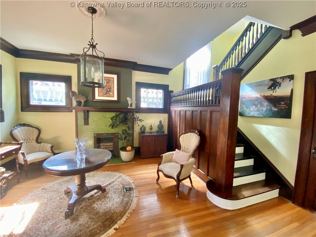 1565 Quarrier Street