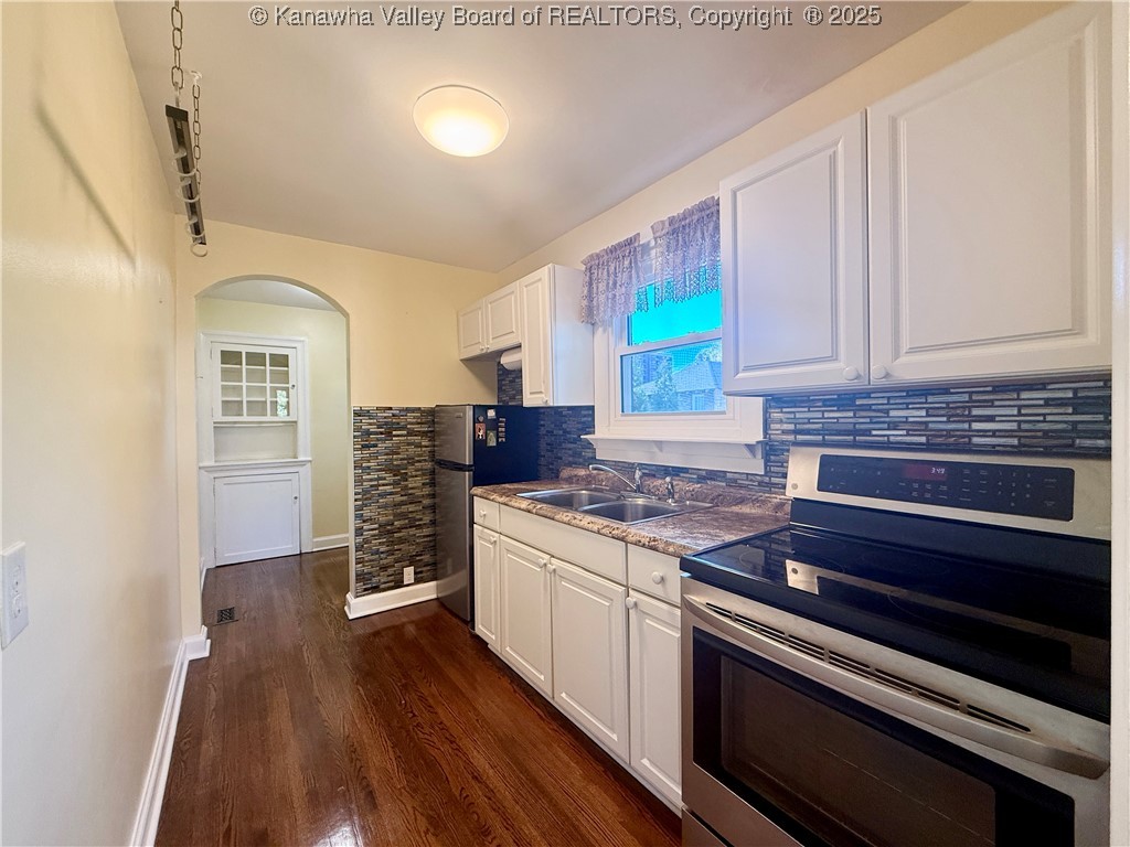 1565 Quarrier Street