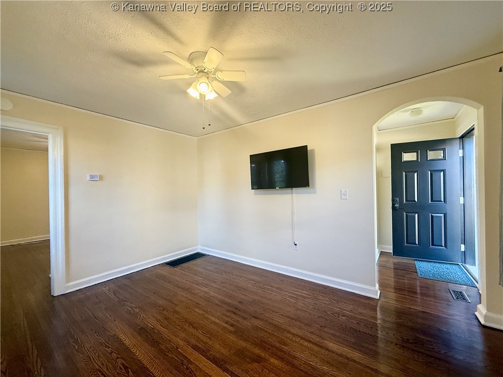 1565 Quarrier Street