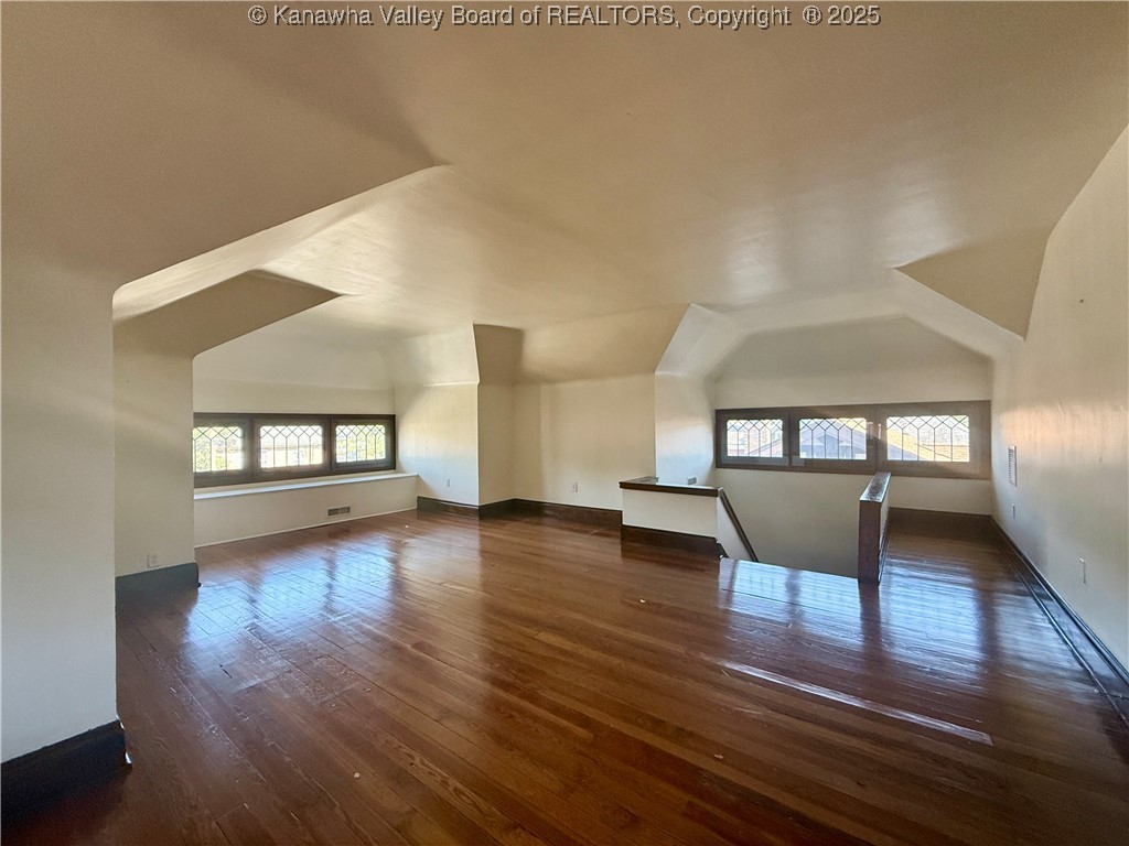 1565 Quarrier Street