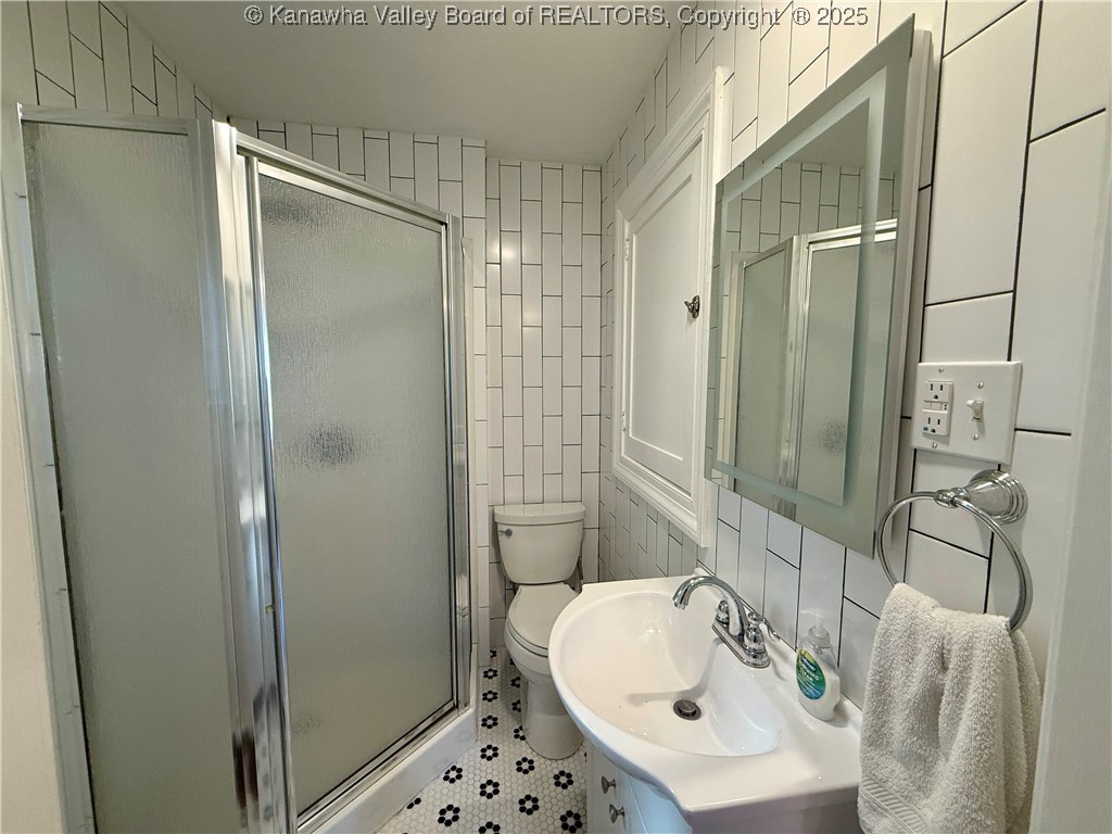 1565 Quarrier Street