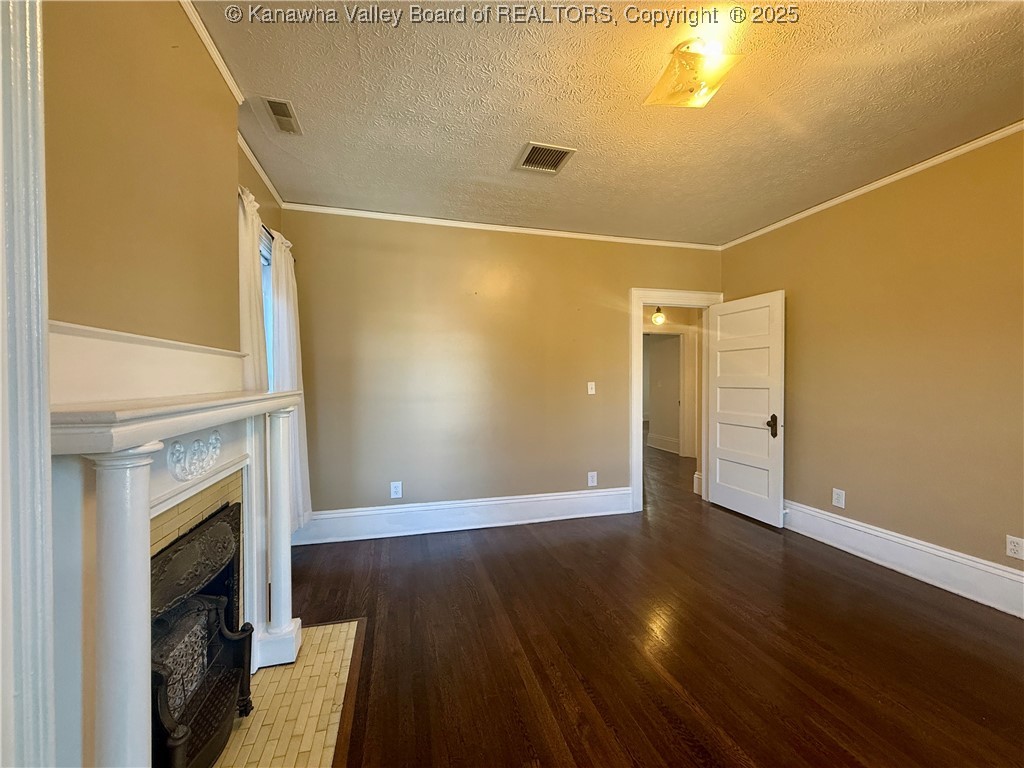 1565 Quarrier Street