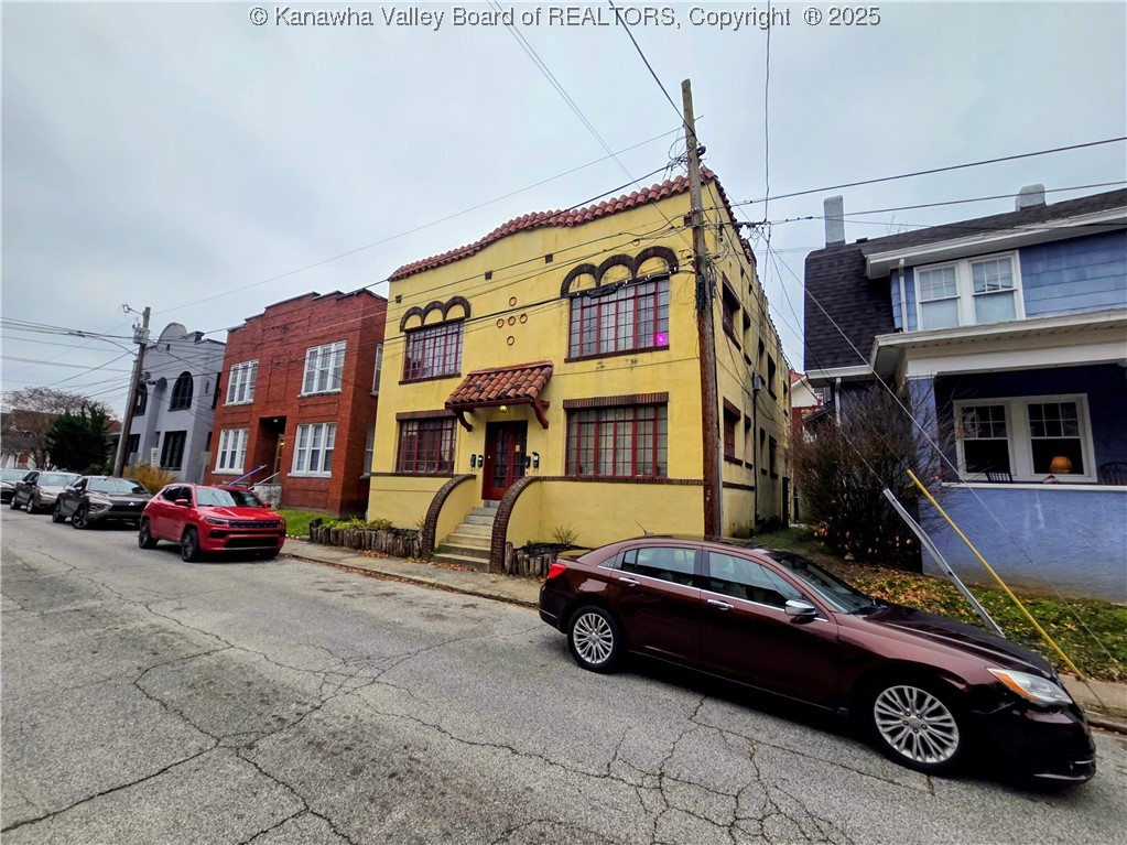 1611 Franklin Avenue