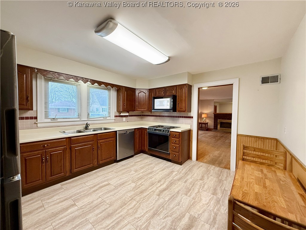 3013 Ridgeview Drive