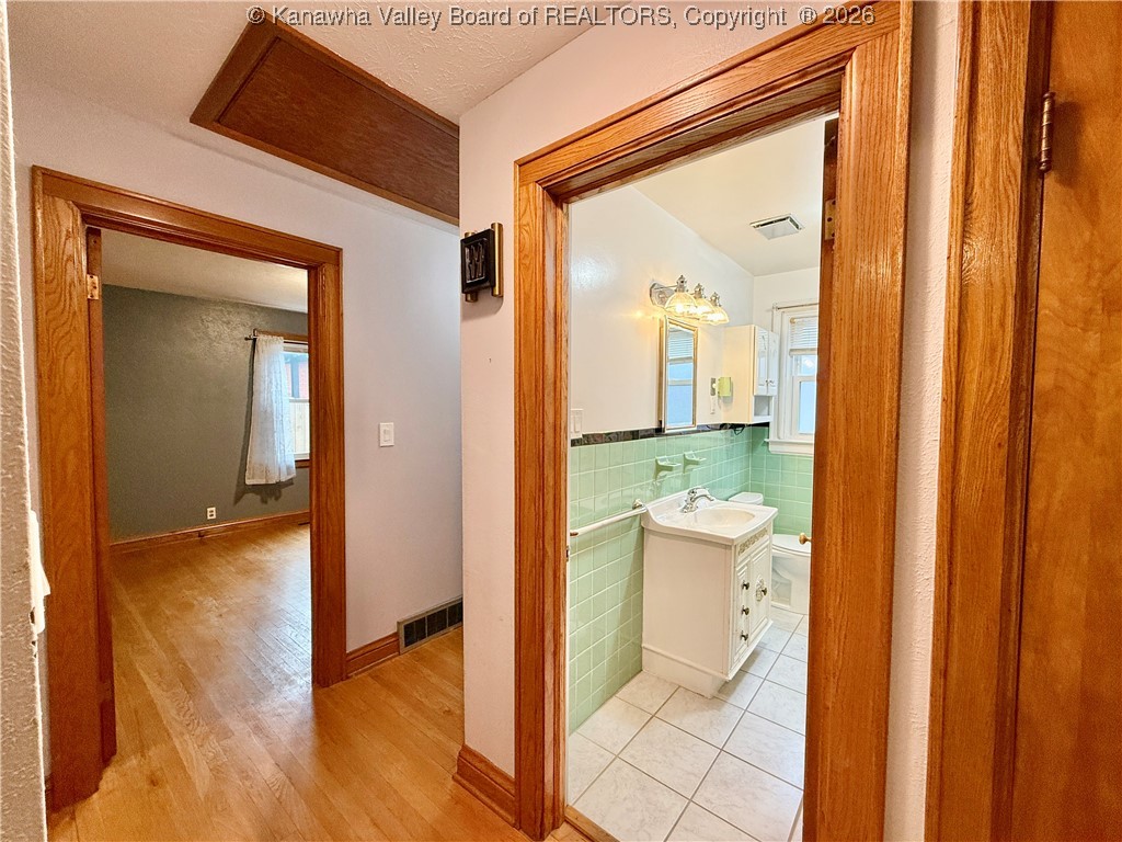 3013 Ridgeview Drive