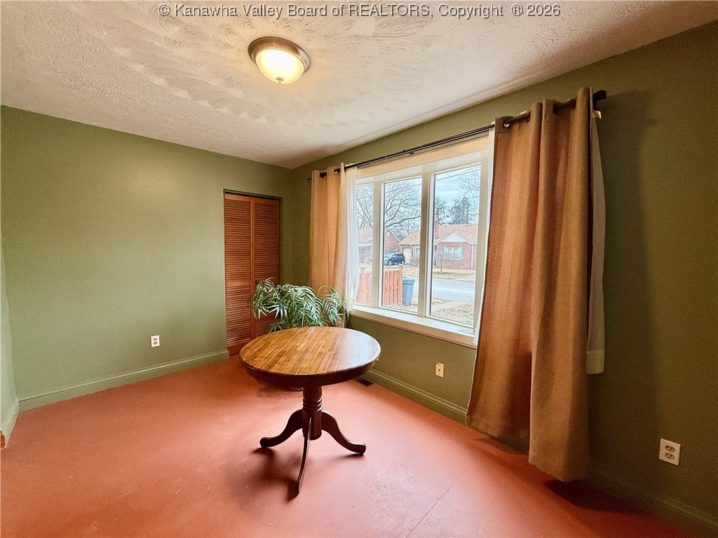 3013 Ridgeview Drive