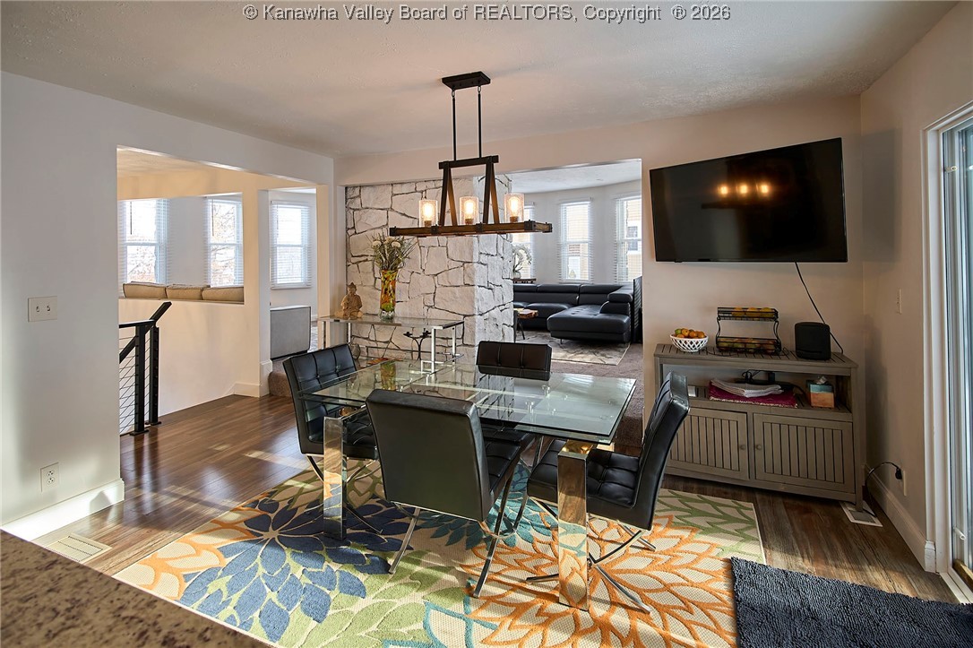 123 Woodbridge Drive