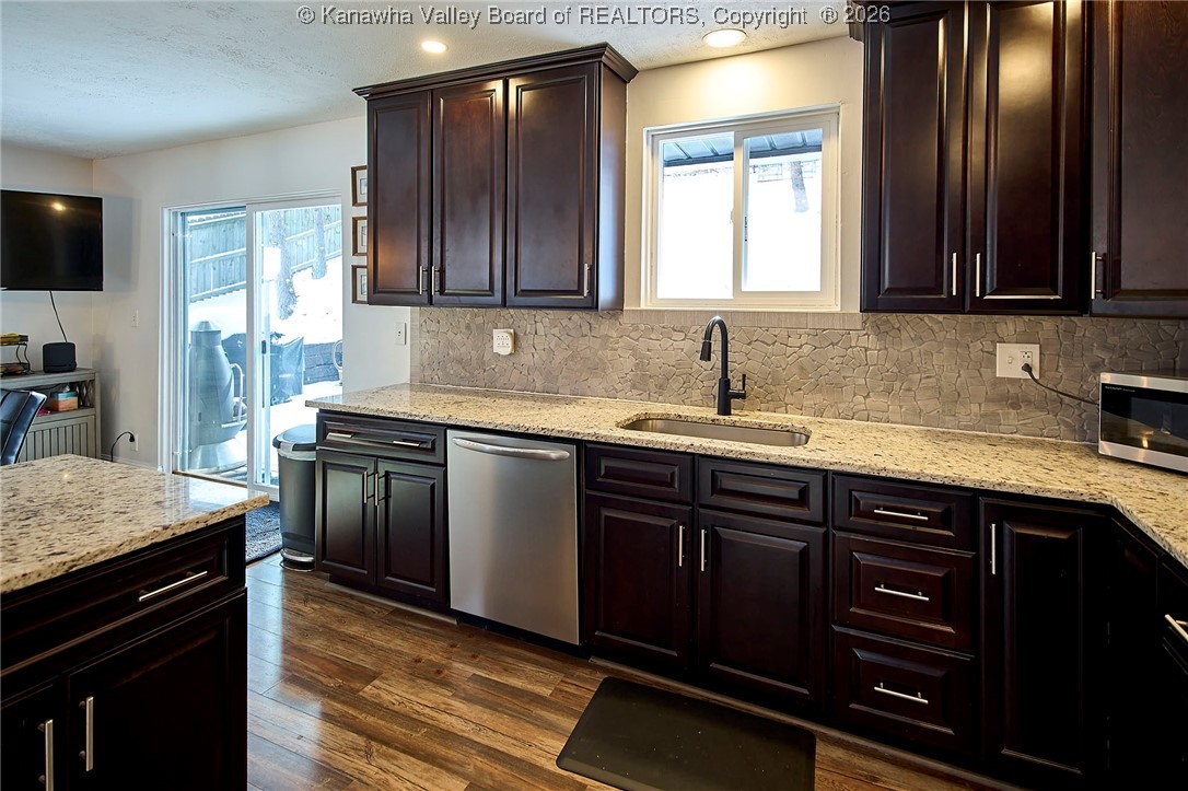 123 Woodbridge Drive