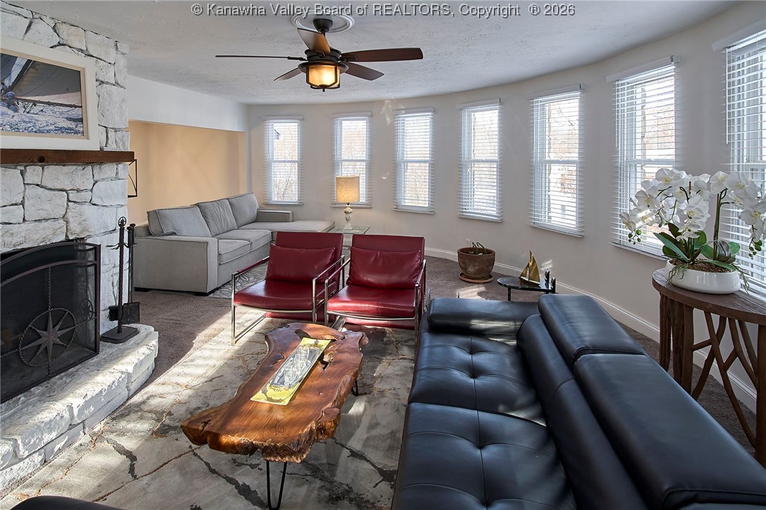 123 Woodbridge Drive