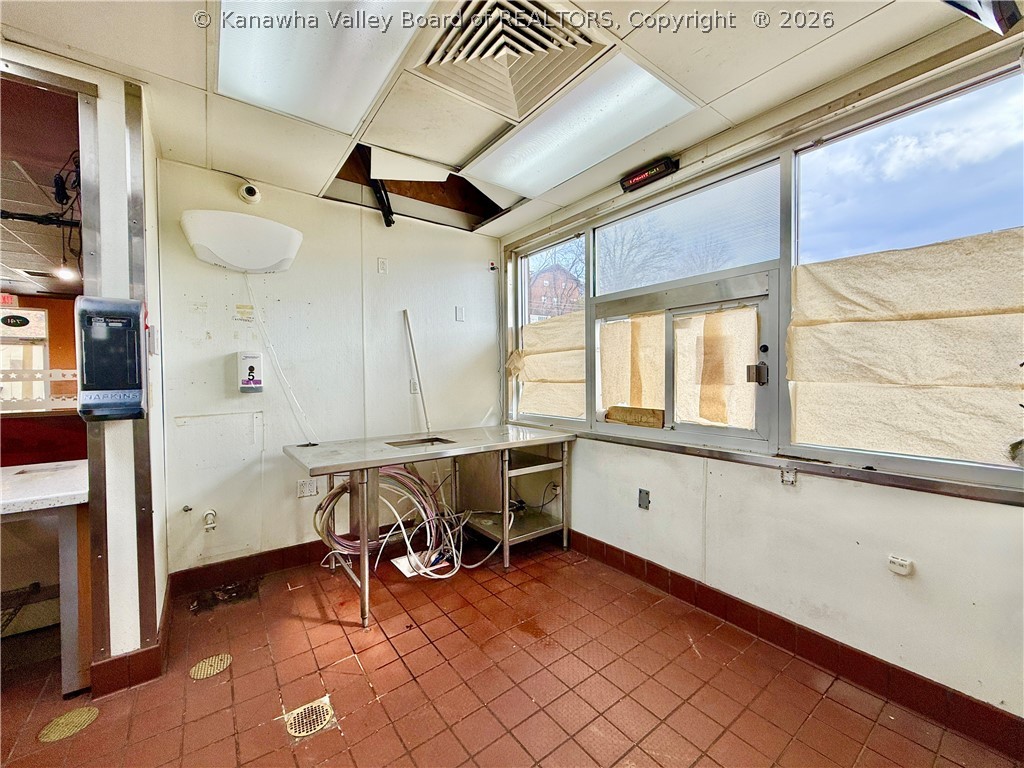 741 W Washington Street