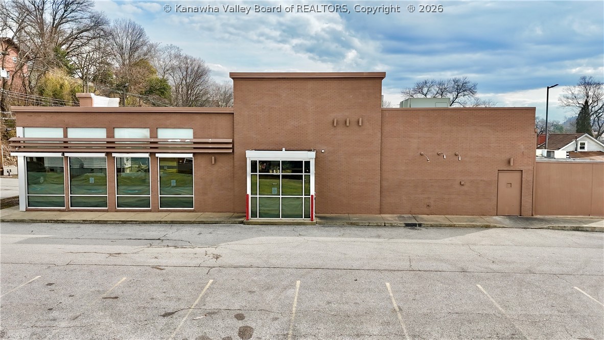 741 W Washington Street