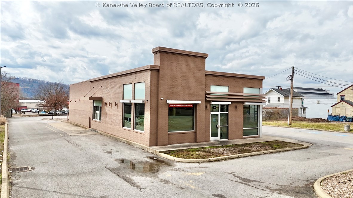 741 W Washington Street