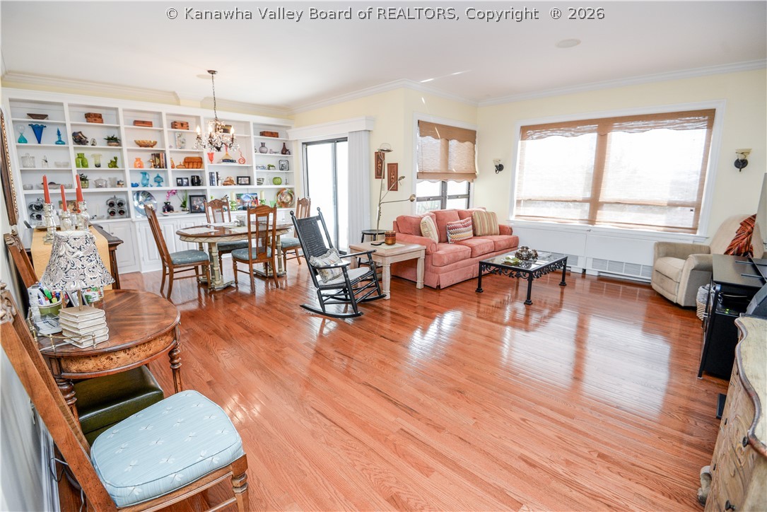 1578 Kanawha Boulevard E 8B