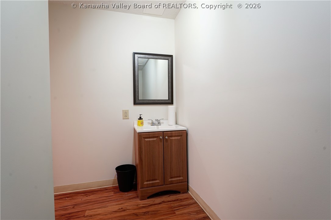 3979-R Teays Valley Road