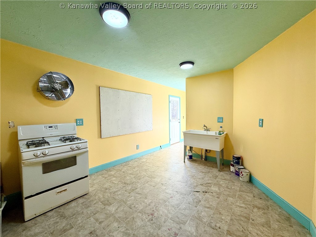 3395 Servia Elmira Road