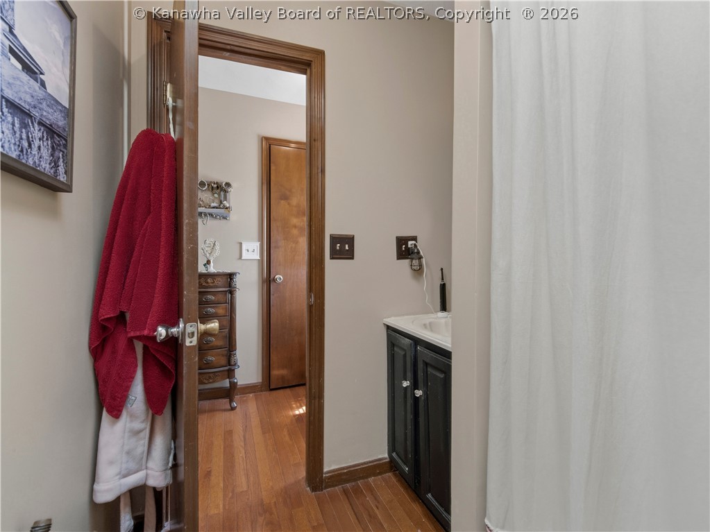 122 Moorefield Place