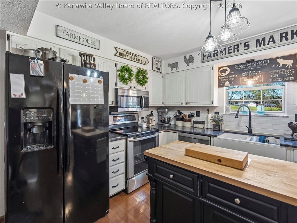 122 Moorefield Place