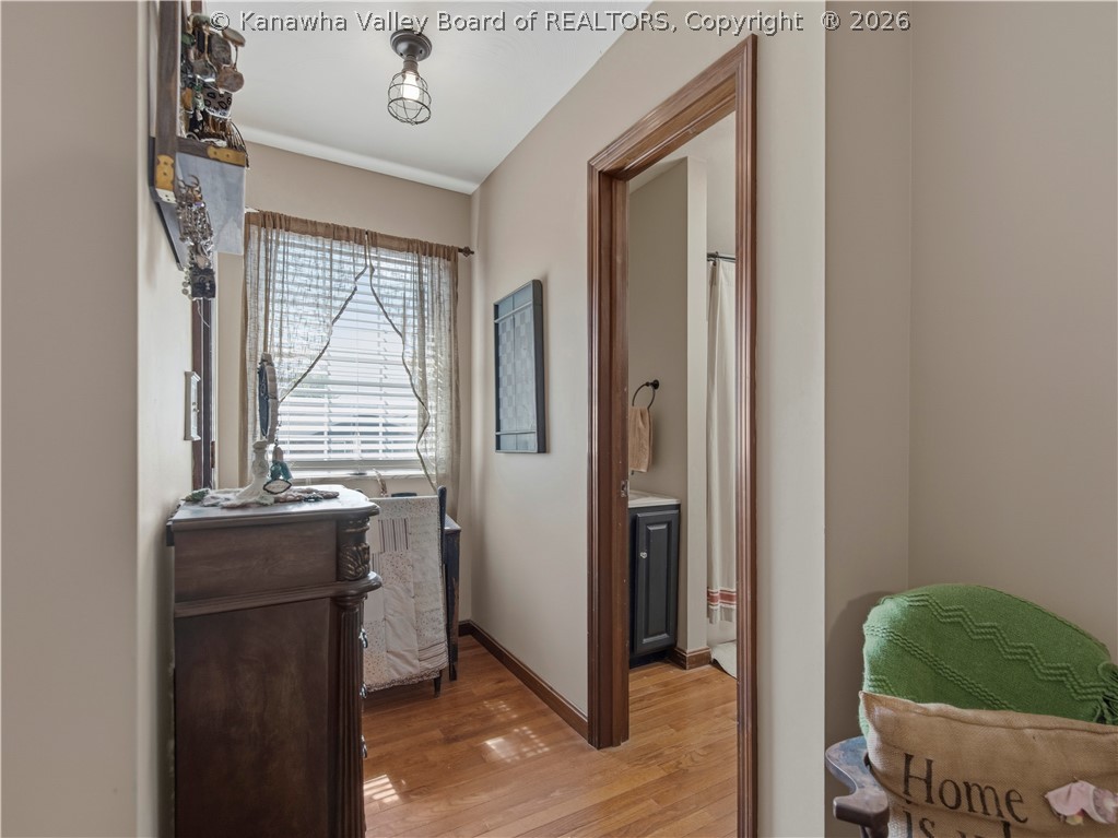 122 Moorefield Place