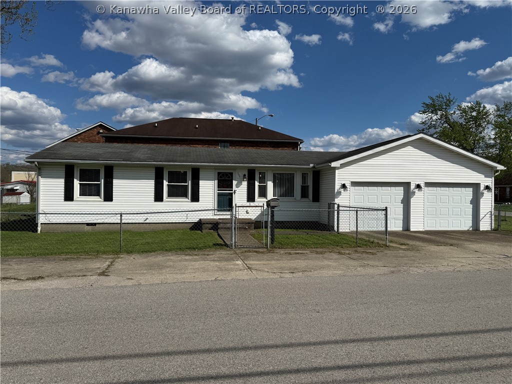 504 Carver Street