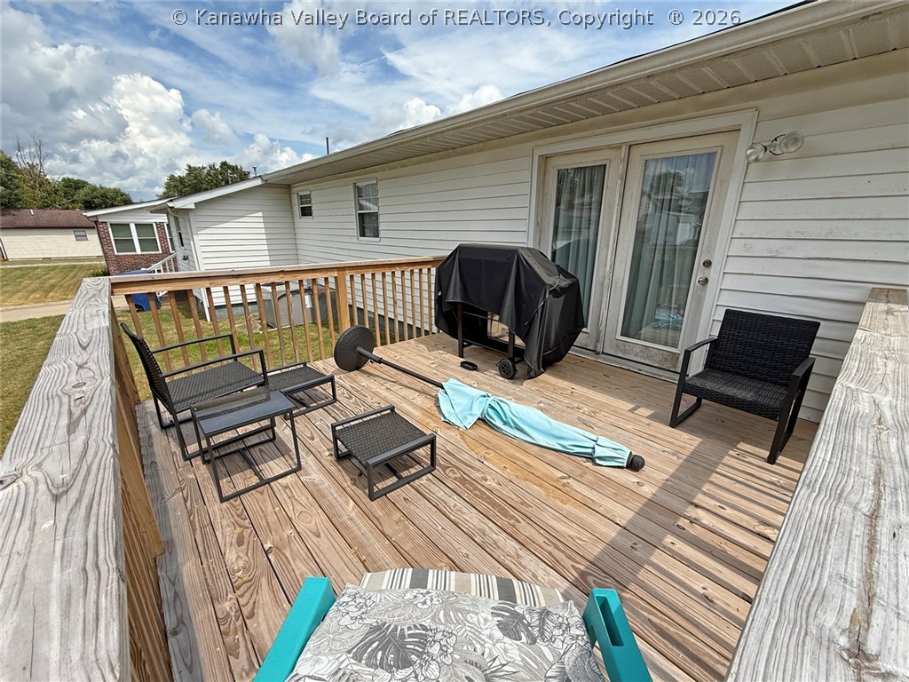 2486 Walnut Street