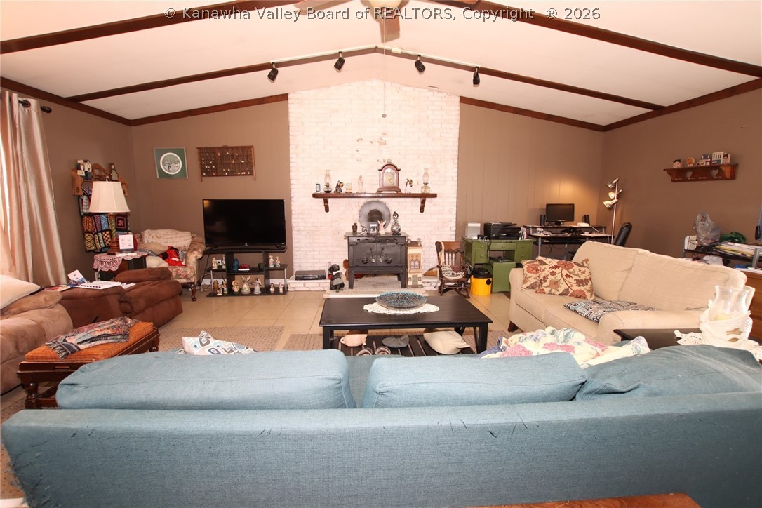 2486 Walnut Street