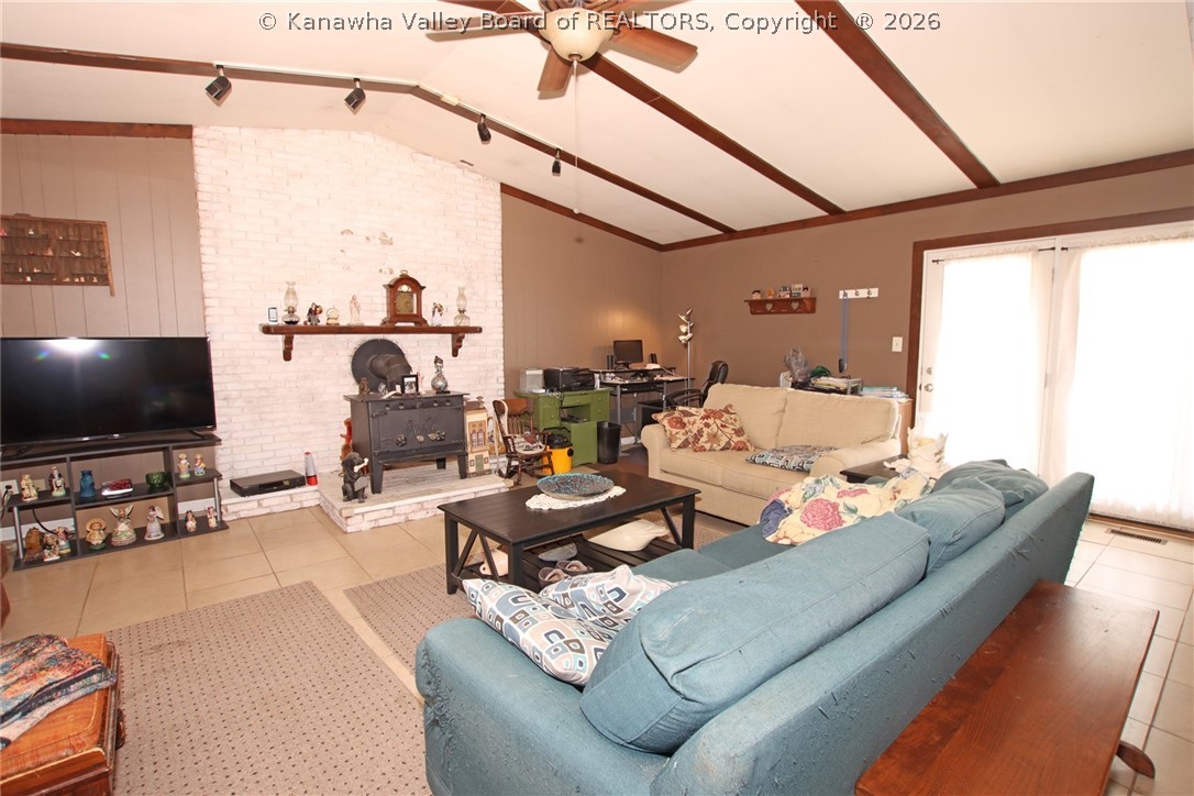 2486 Walnut Street