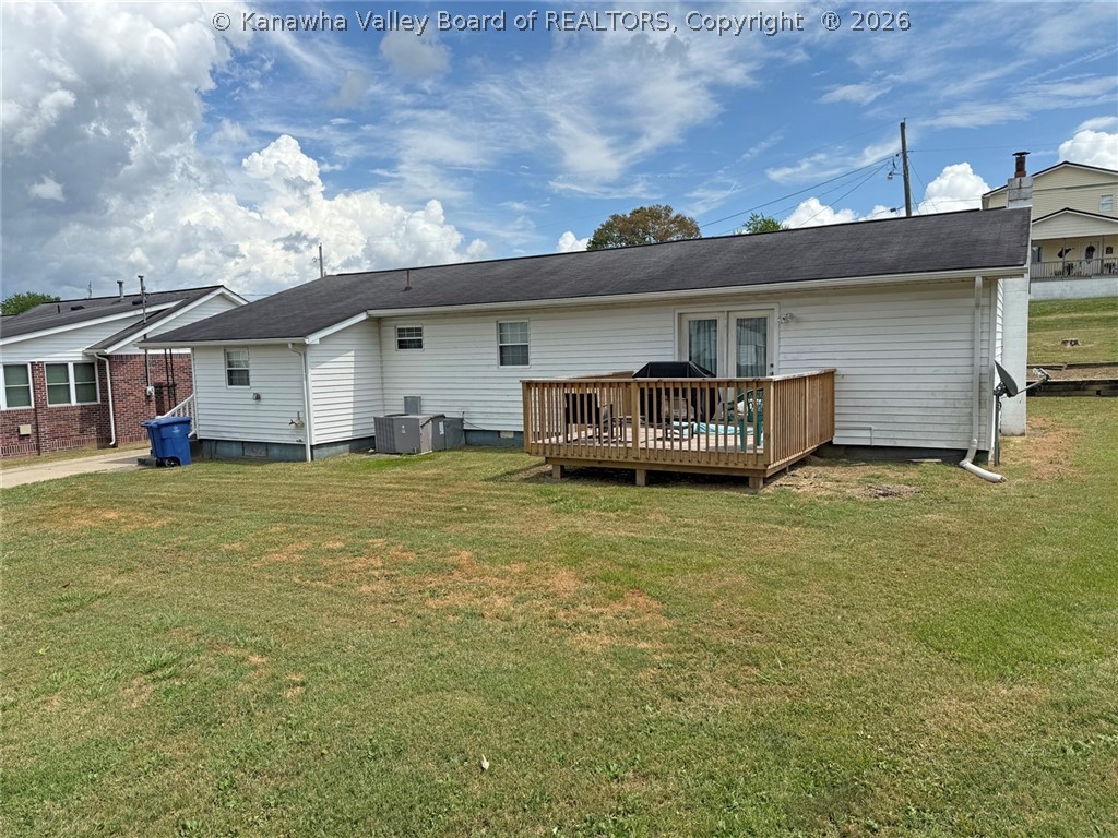 2486 Walnut Street
