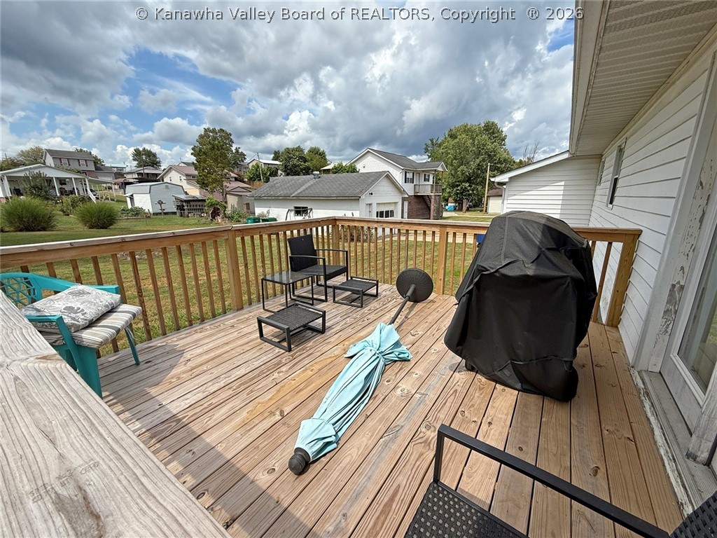 2486 Walnut Street