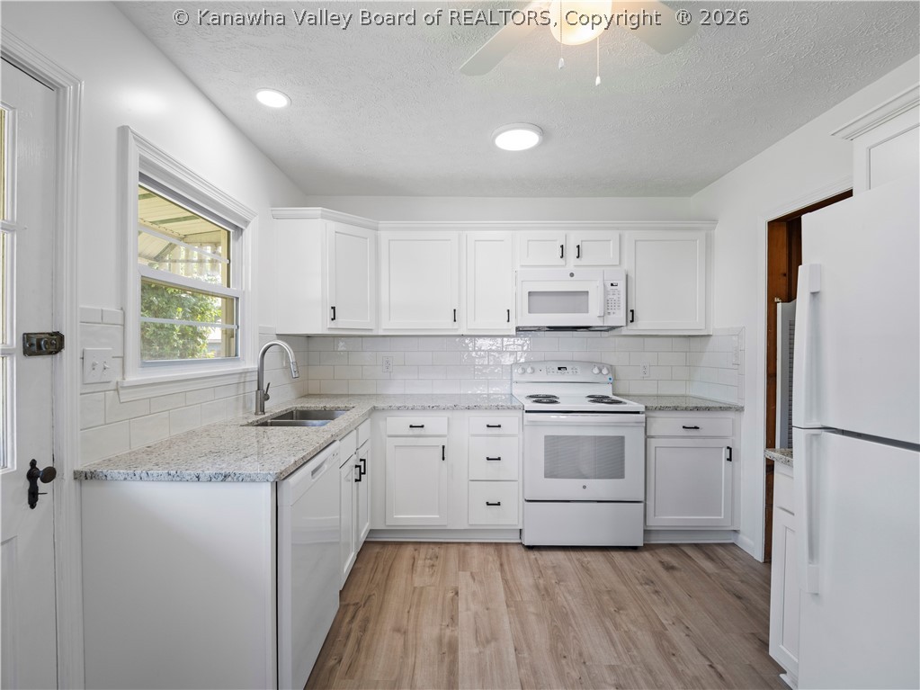 1216 W 12th Street