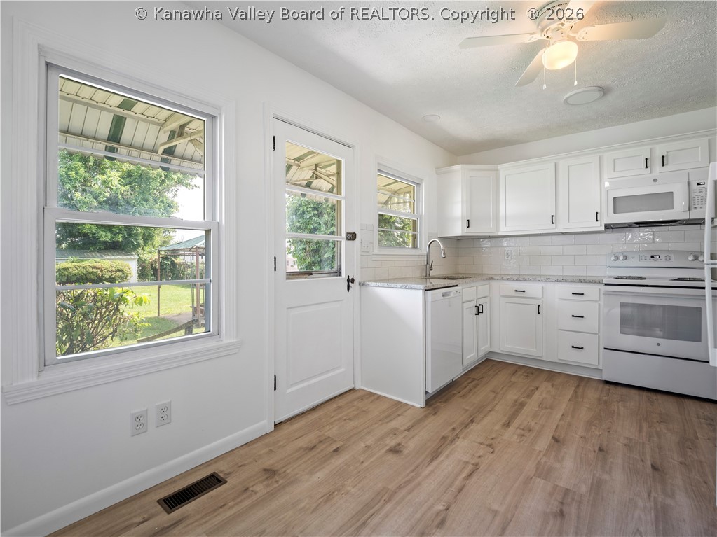 1216 W 12th Street