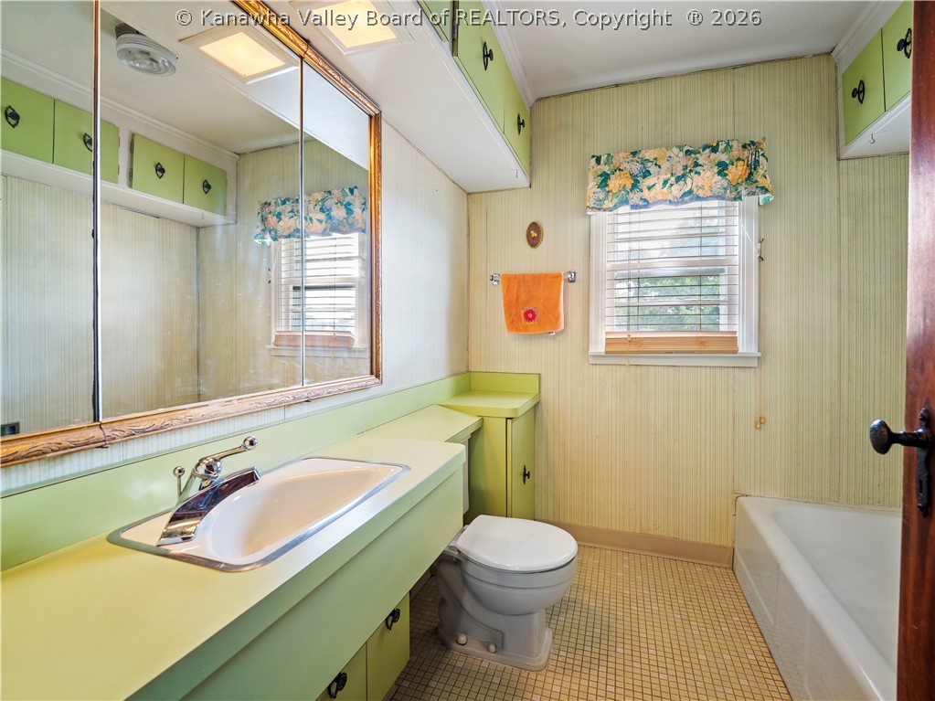 1216 W 12th Street