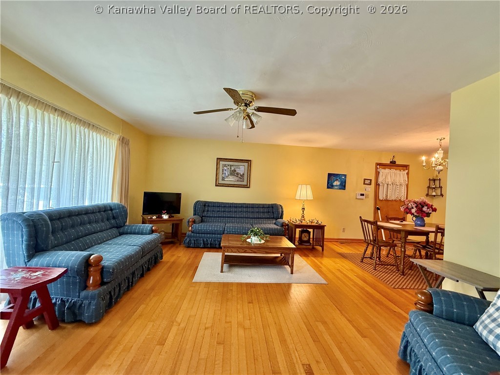944 S Walnut Street