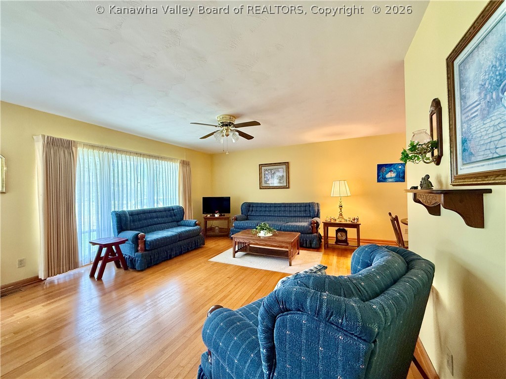 944 S Walnut Street