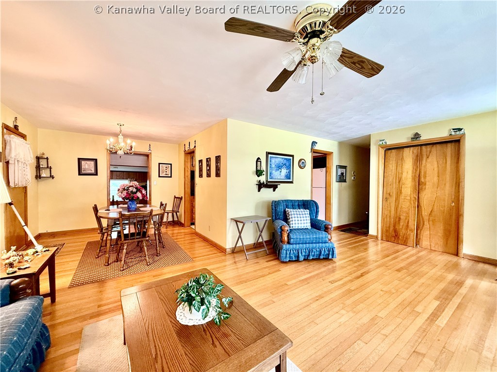 944 S Walnut Street