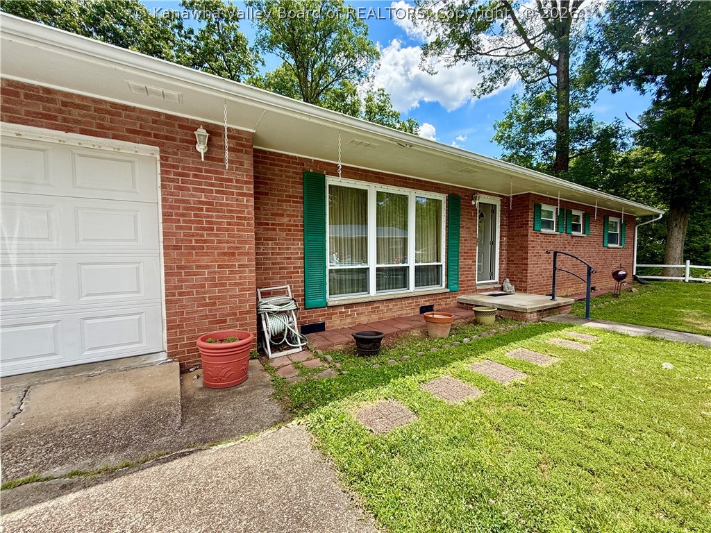 944 S Walnut Street