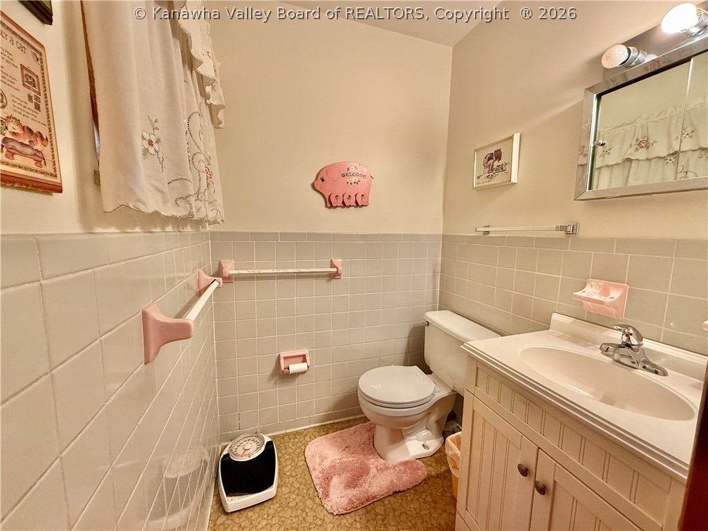 944 S Walnut Street