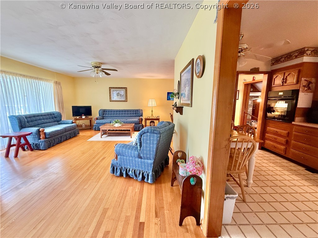 944 S Walnut Street
