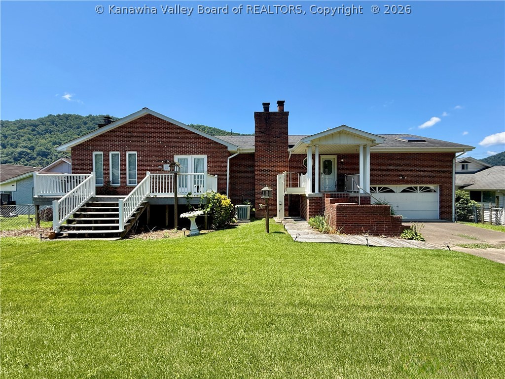 206 2nd Avenue