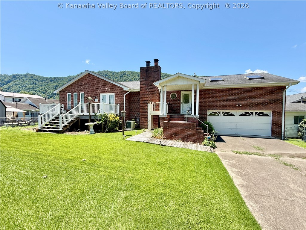 206 2nd Avenue