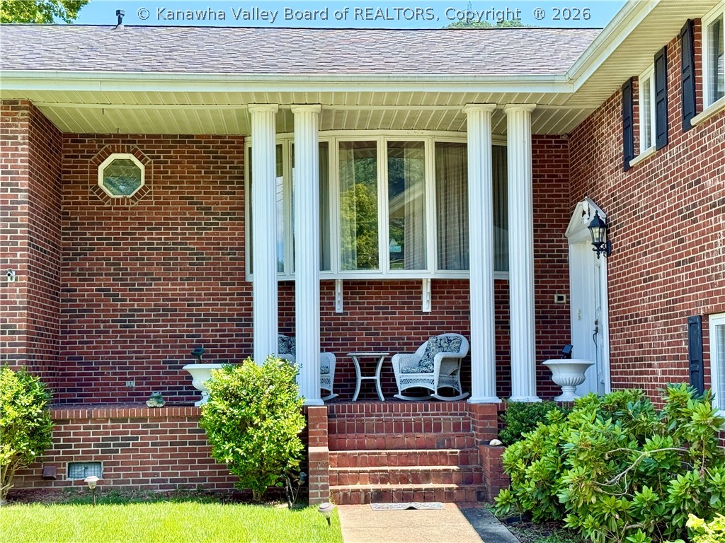 206 2nd Avenue