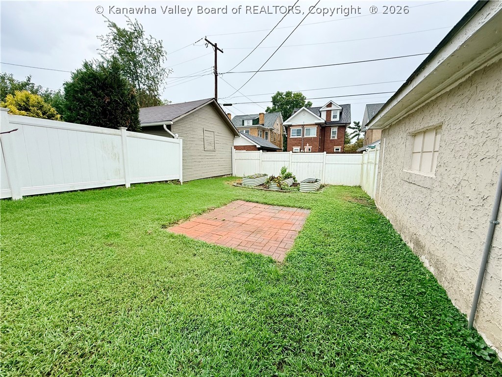1428 Edwards Street