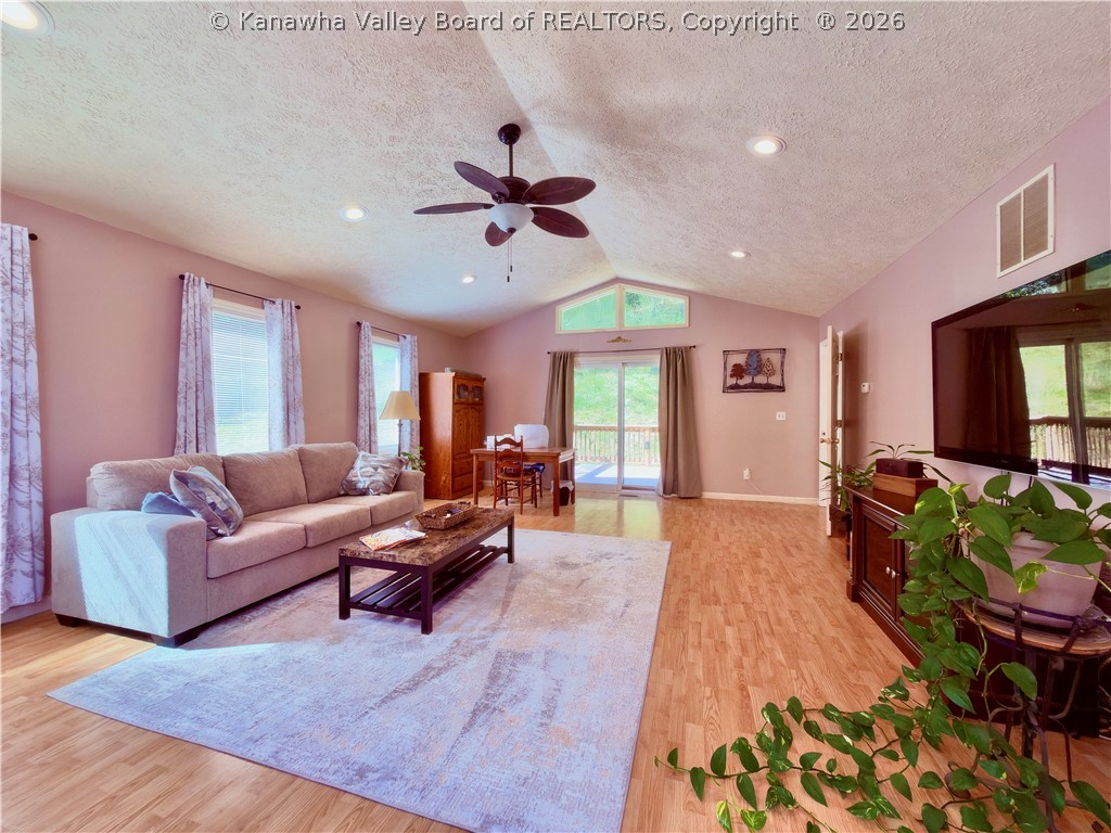 916 Honeycutt Road