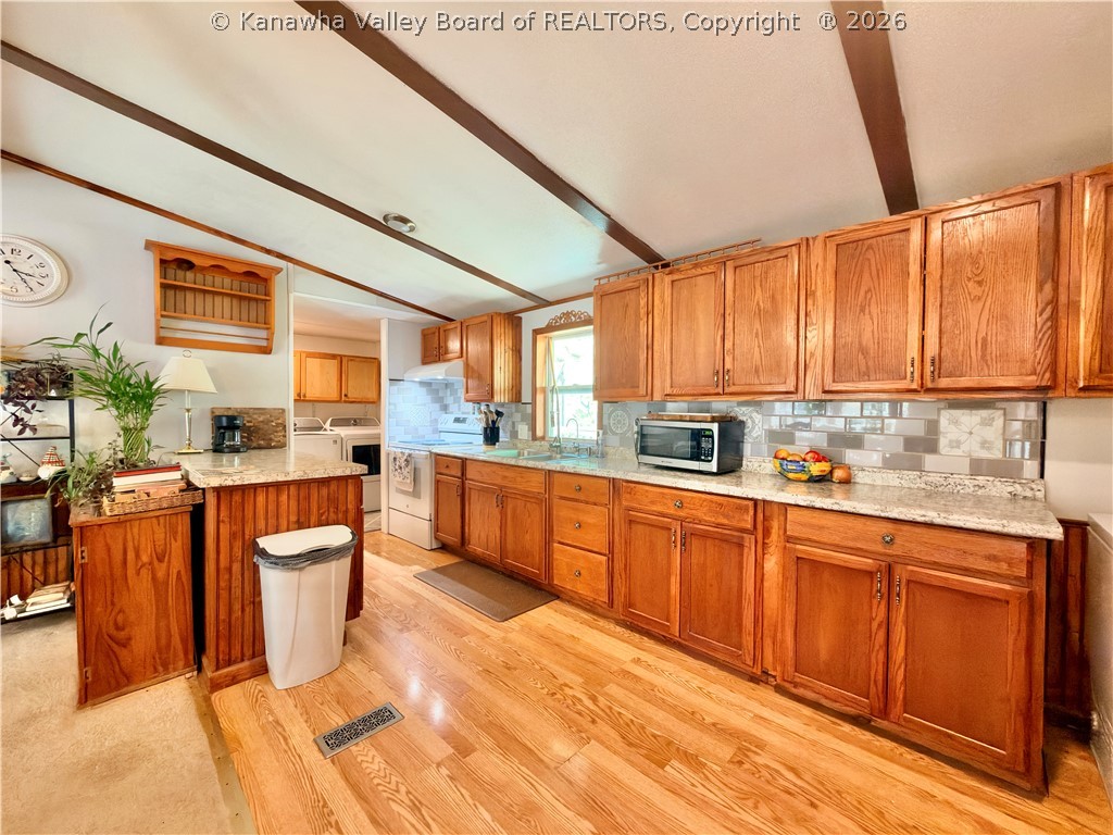 916 Honeycutt Road