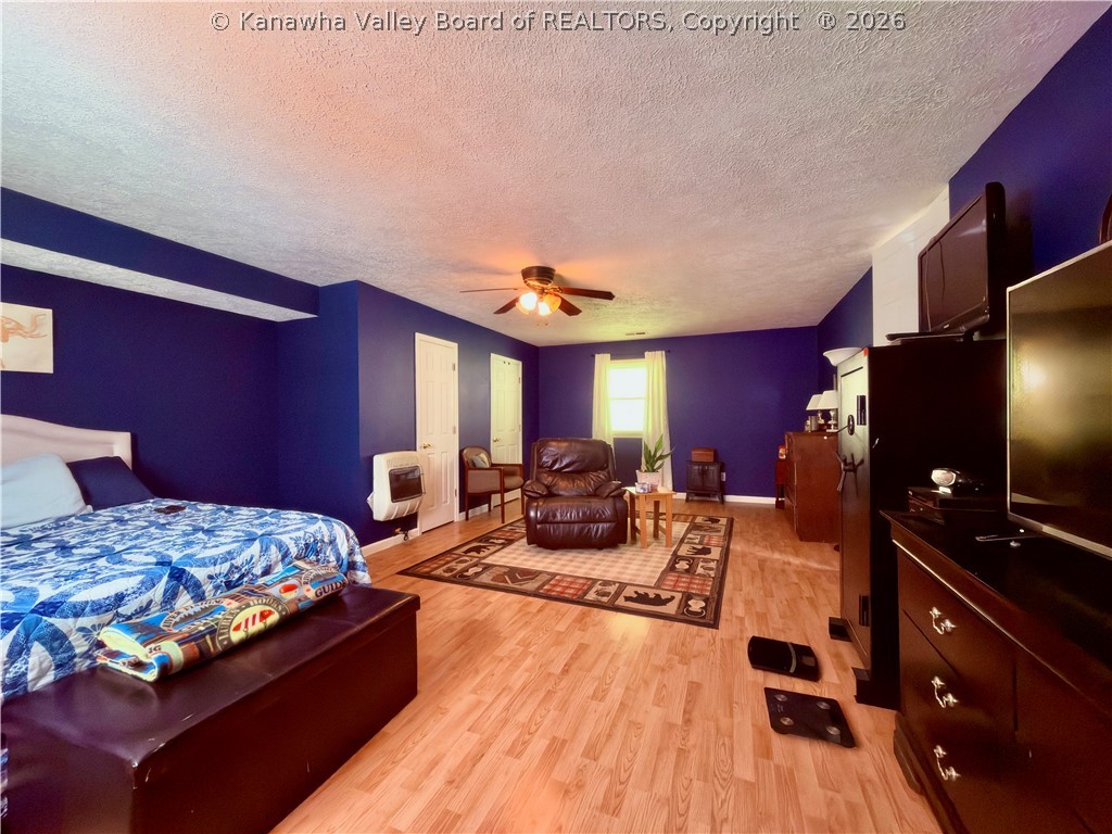 916 Honeycutt Road