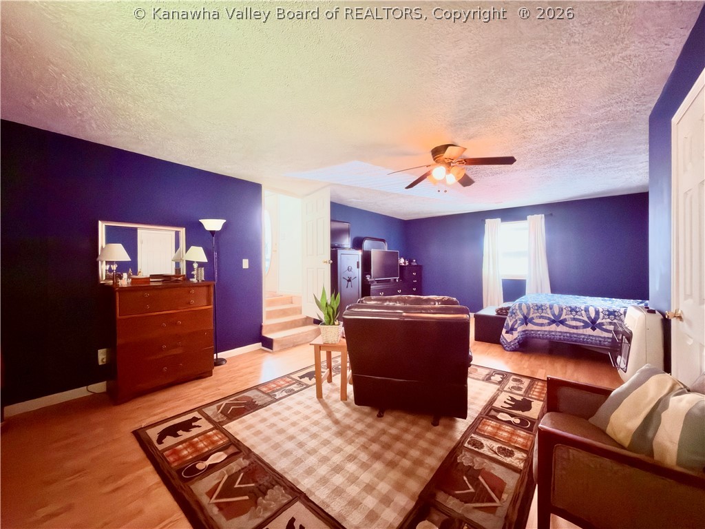916 Honeycutt Road