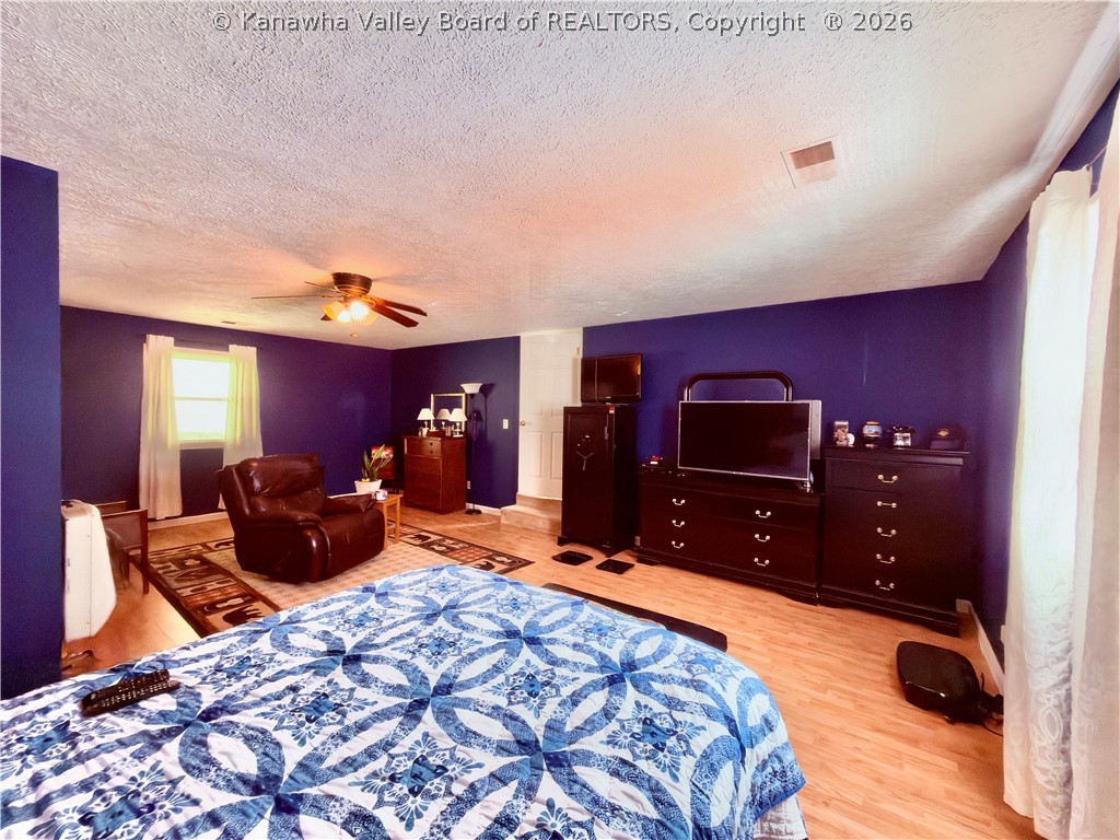 916 Honeycutt Road