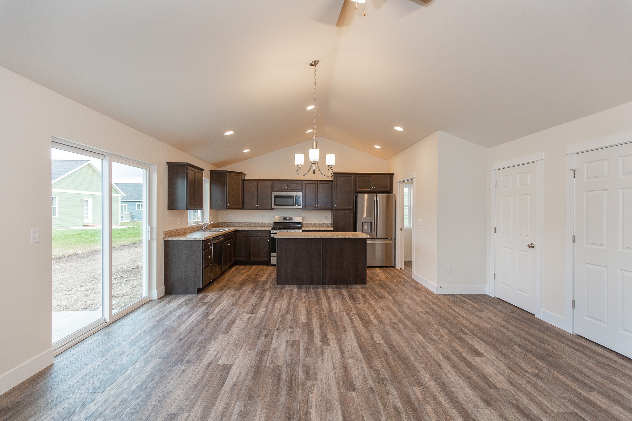 320 Lomond Court