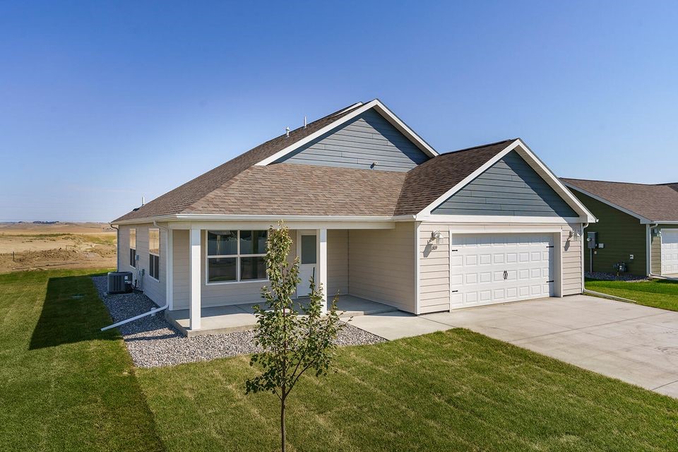 307 Lomond Court