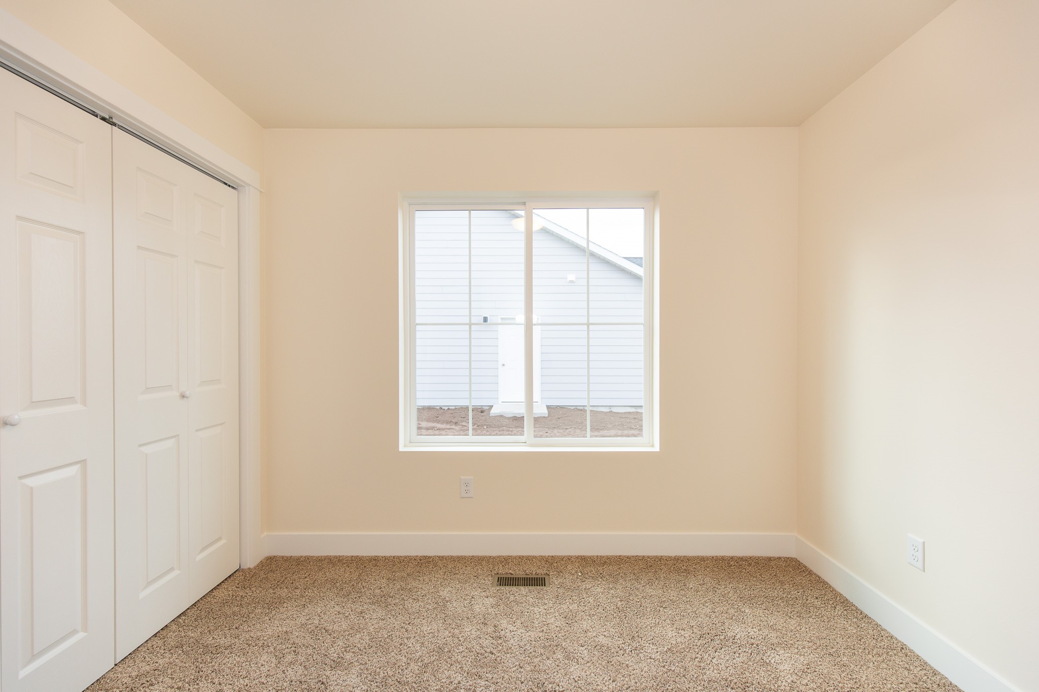 313 Lomond Court